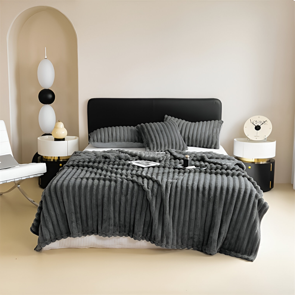 Soft Fleece Throw Blanket – Modern Striped Polyester Sofa and Bed Throw for Living Room and Bedroom