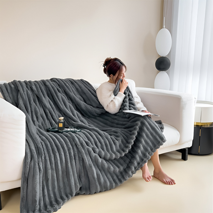 Soft Fleece Throw Blanket – Modern Striped Polyester Sofa and Bed Throw for Living Room and Bedroom
