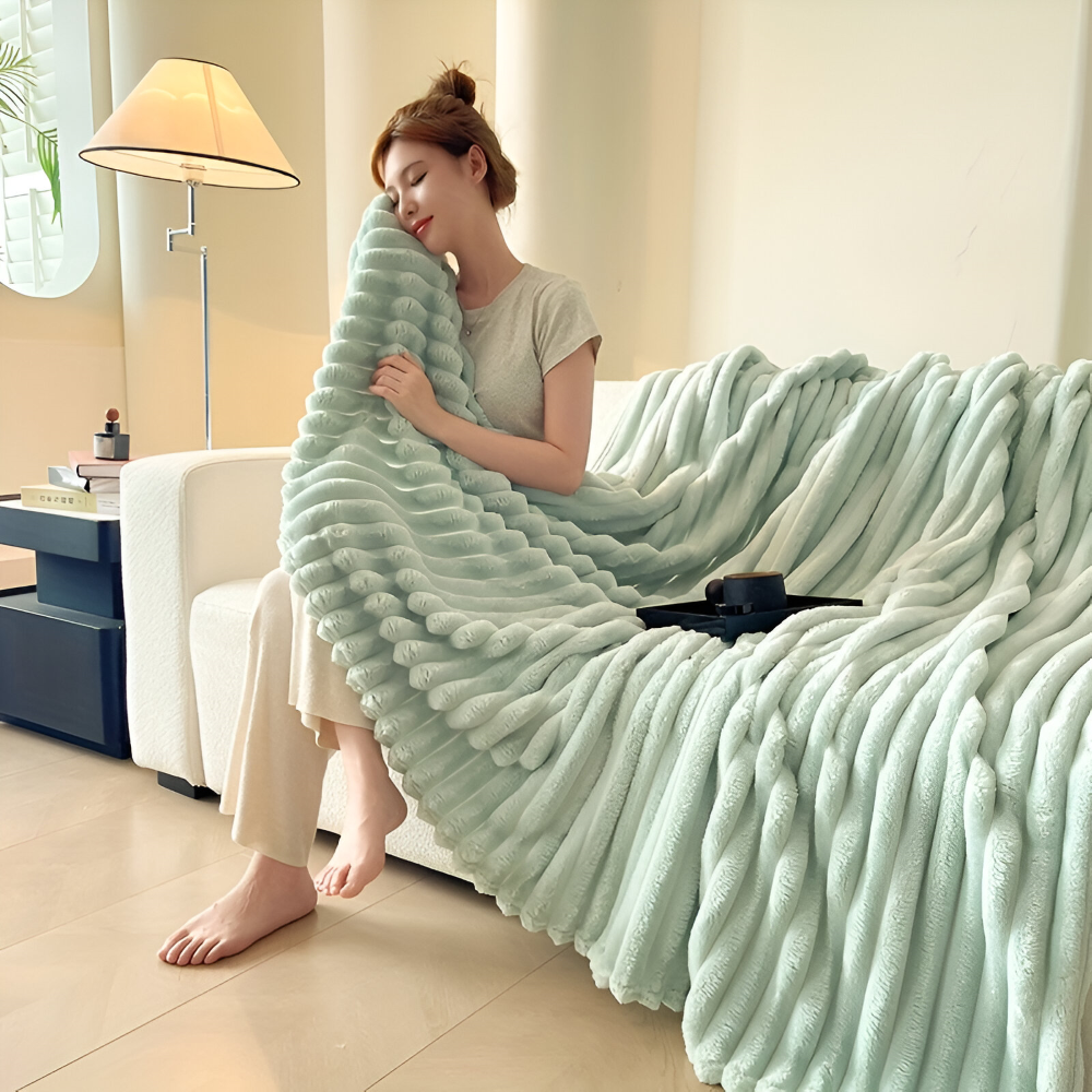 Soft Fleece Throw Blanket – Modern Striped Polyester Sofa and Bed Throw for Living Room and Bedroom