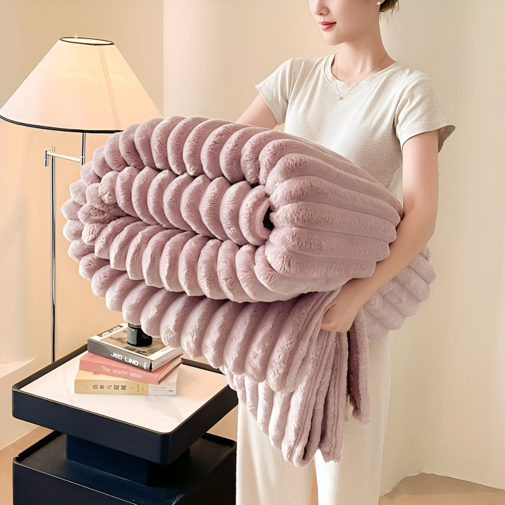 Soft Fleece Throw Blanket – Modern Striped Polyester Sofa and Bed Throw for Living Room and Bedroom