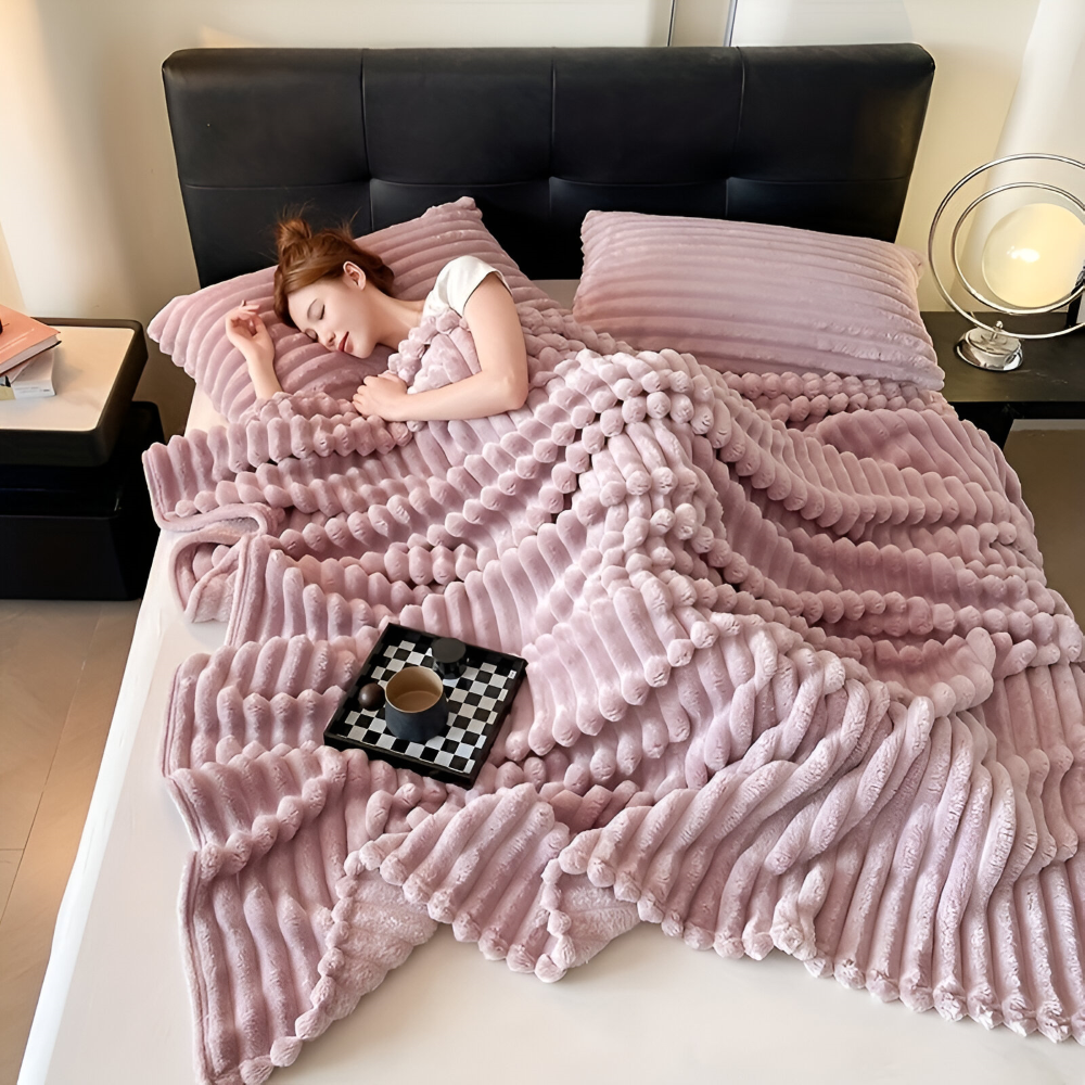 Soft Fleece Throw Blanket – Modern Striped Polyester Sofa and Bed Throw for Living Room and Bedroom