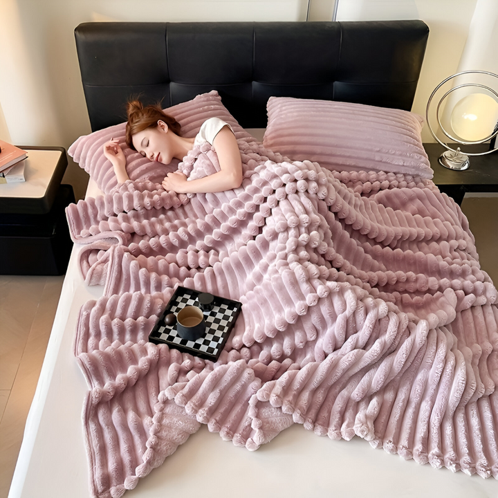 Soft Fleece Throw Blanket – Modern Striped Polyester Sofa and Bed Throw for Living Room and Bedroom