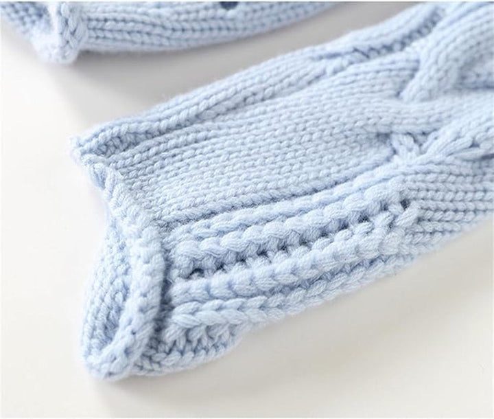 Isadora | Women's Relaxed Cable Knit Roll Neck Jumper