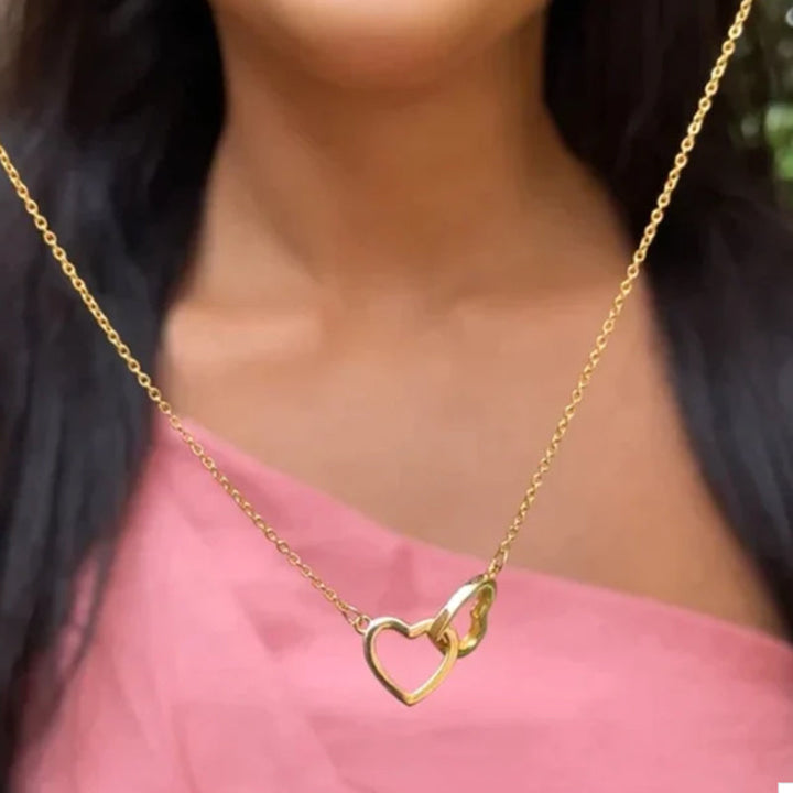Amabel | Women's Interlocking Double Heart Pendant Necklace