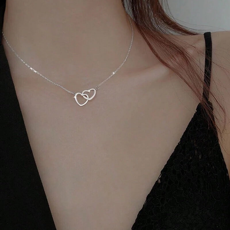 Amabel | Women's Interlocking Double Heart Pendant Necklace