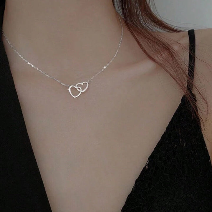 Amabel | Women's Interlocking Double Heart Pendant Necklace